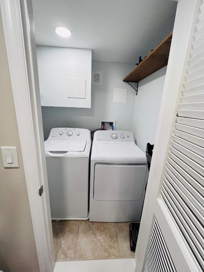 Ultra Modern - Entire 3 Bedroom Apartment - 5 Min Walk To The Beach ワイルドウッド エクステリア 写真